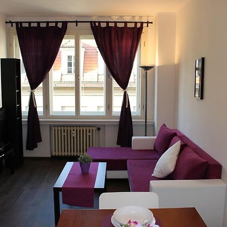 Go Native Prague Apartment ภายนอก รูปภาพ