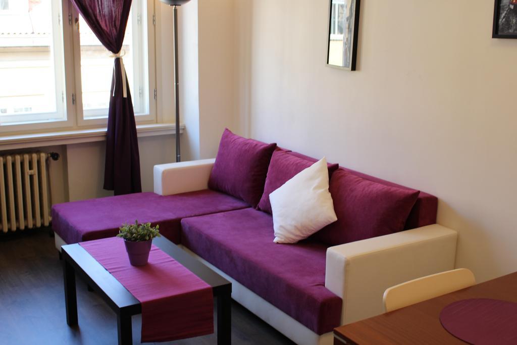 Go Native Prague Apartment ภายนอก รูปภาพ