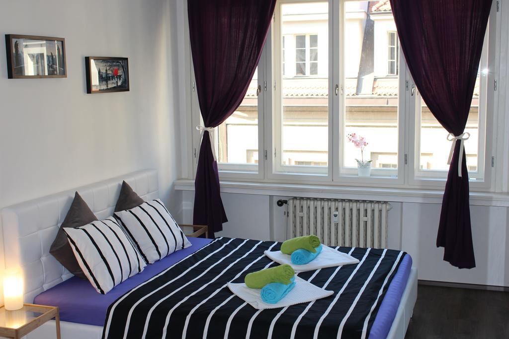 Go Native Prague Apartment ภายนอก รูปภาพ
