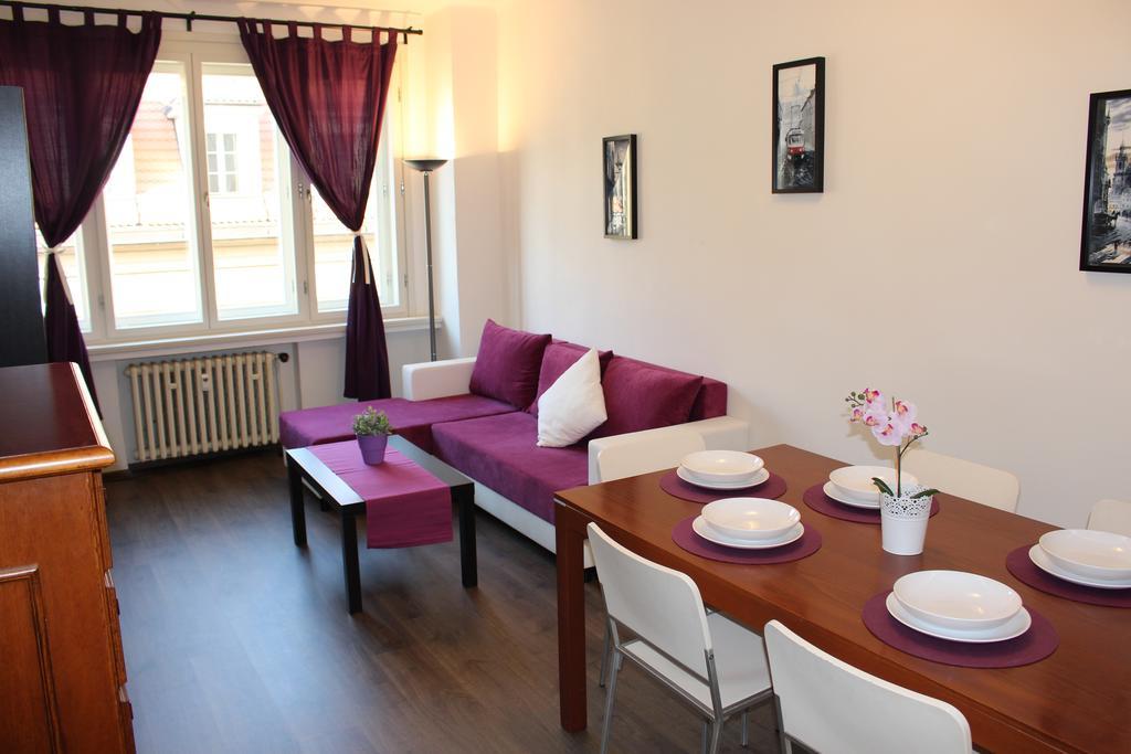 Go Native Prague Apartment ภายนอก รูปภาพ